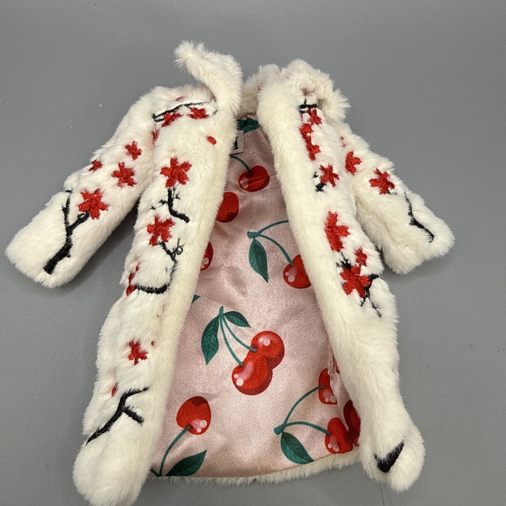 Rainbow High Shadow Rosie Redwood Doll Outfit Cherry Blossom Faux Fur Long Coat